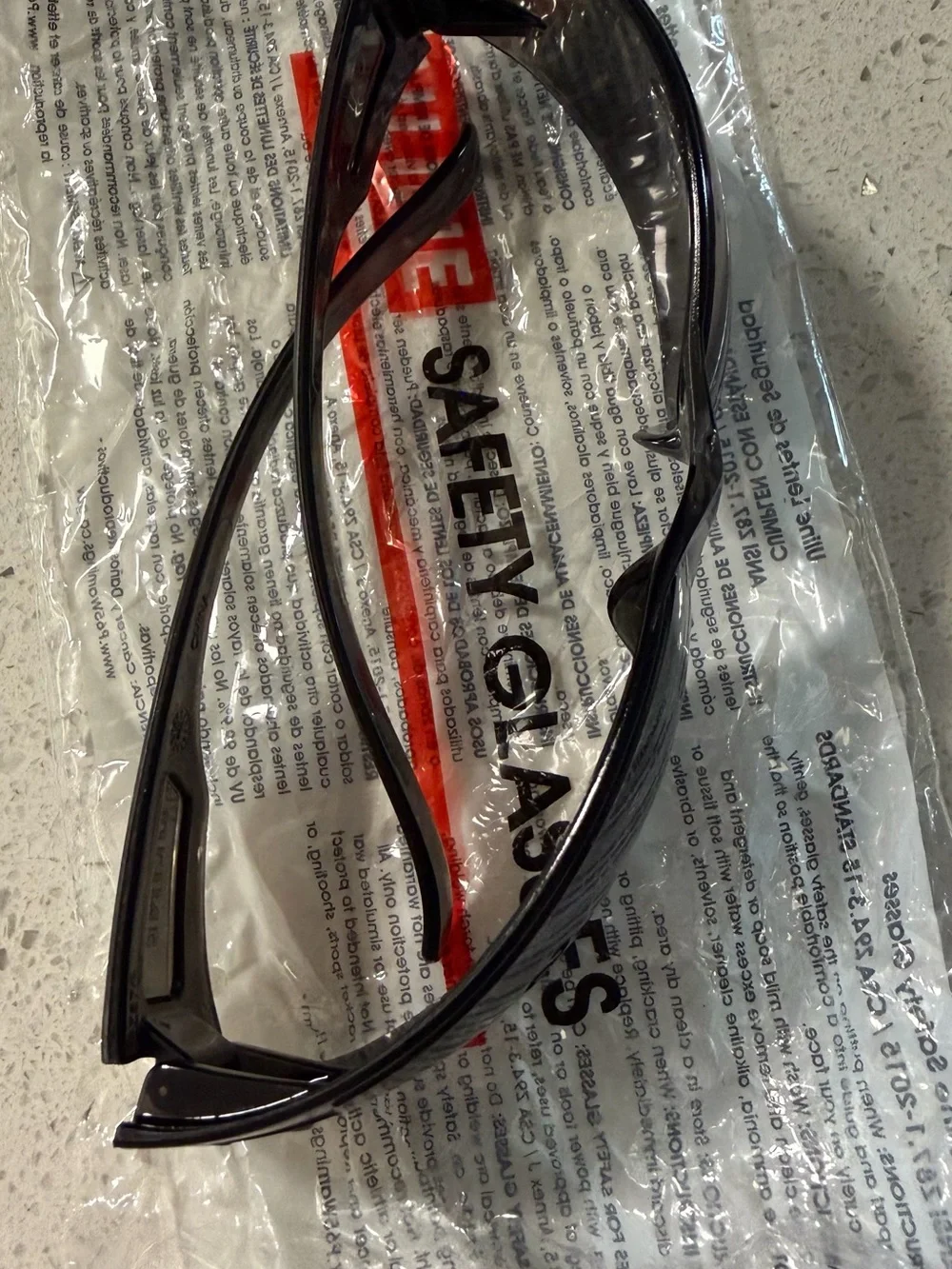 Men's Sleek Wrap Sunglasses - Black